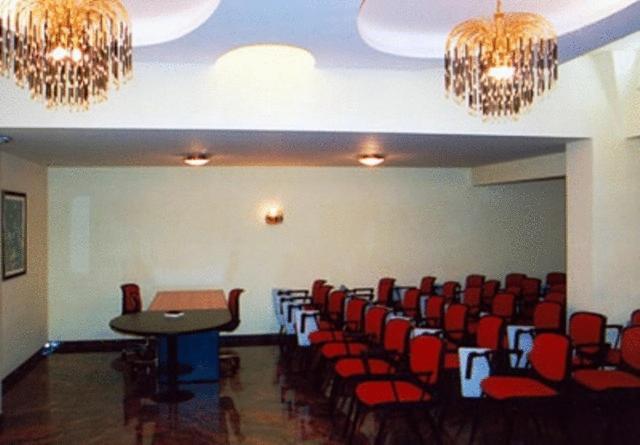 Hotel Ristorante Cordial Comiso Dış mekan fotoğraf